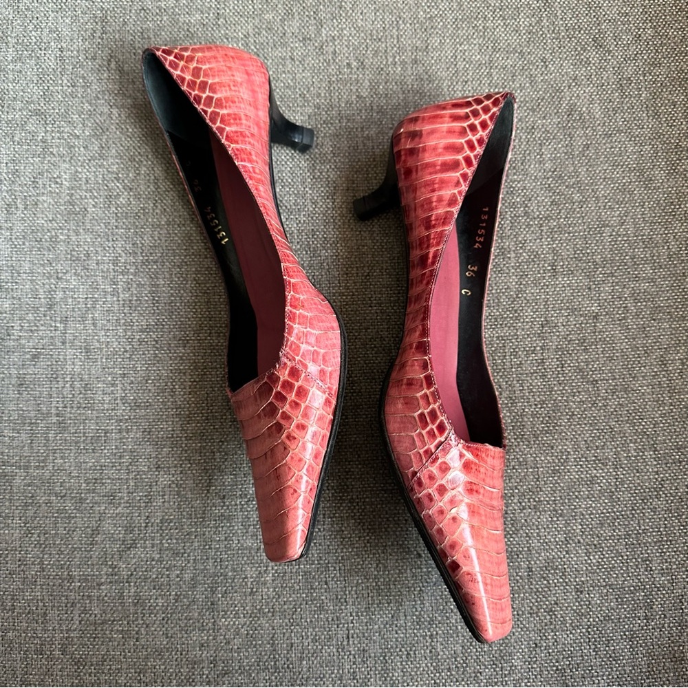 Vintage runway Gucci by Tom Ford pink python kitten heels - Picture 4 of 9